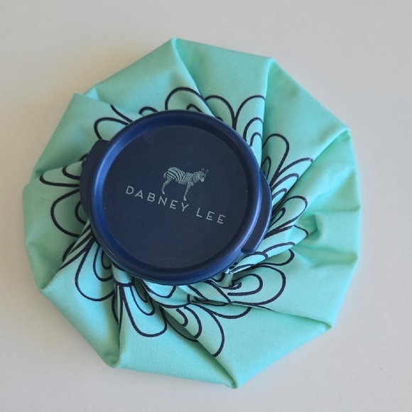 Dabney Lee Aqua Floral Ice Pack - Picture 1 of 5